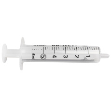 Stříkačka KDM KD-JECT 2-dílná 5ml (100ks) (20bal/kart) excentr.