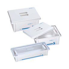 Vana pro dezinfekci nástrojů, transparentní víko 3L,vnitř.rozměr 190x145mm Vana pro dezinfekci nástrojů, transparentní víko 3L,vnitř.rozměr 190x145mm