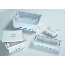 Vana pro dezinfekci nástrojů, transparentní víko 5L,vnitř.rozměr 410x160mm Vana pro dezinfekci nástrojů, transparentní víko 5L,vnitř.rozměr 410x160mm
